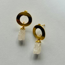 Load image into Gallery viewer, Earrings Circle Base Raw Stones