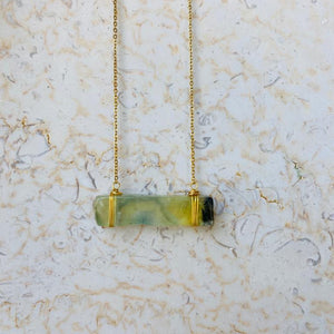 Necklace Horizontal Stick